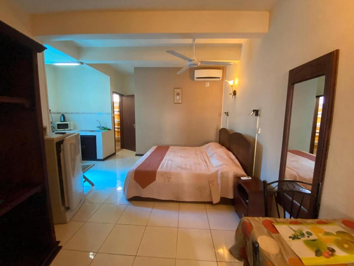 Monalysa Holidays Grand Baie Bagian luar foto