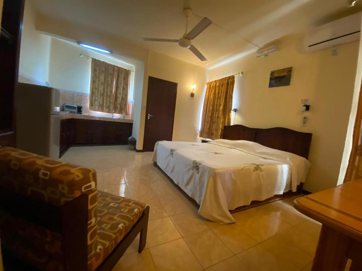 Monalysa Holidays Grand Baie Bagian luar foto