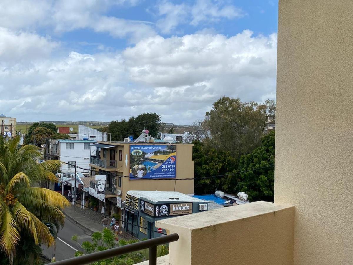Monalysa Holidays Grand Baie Bagian luar foto