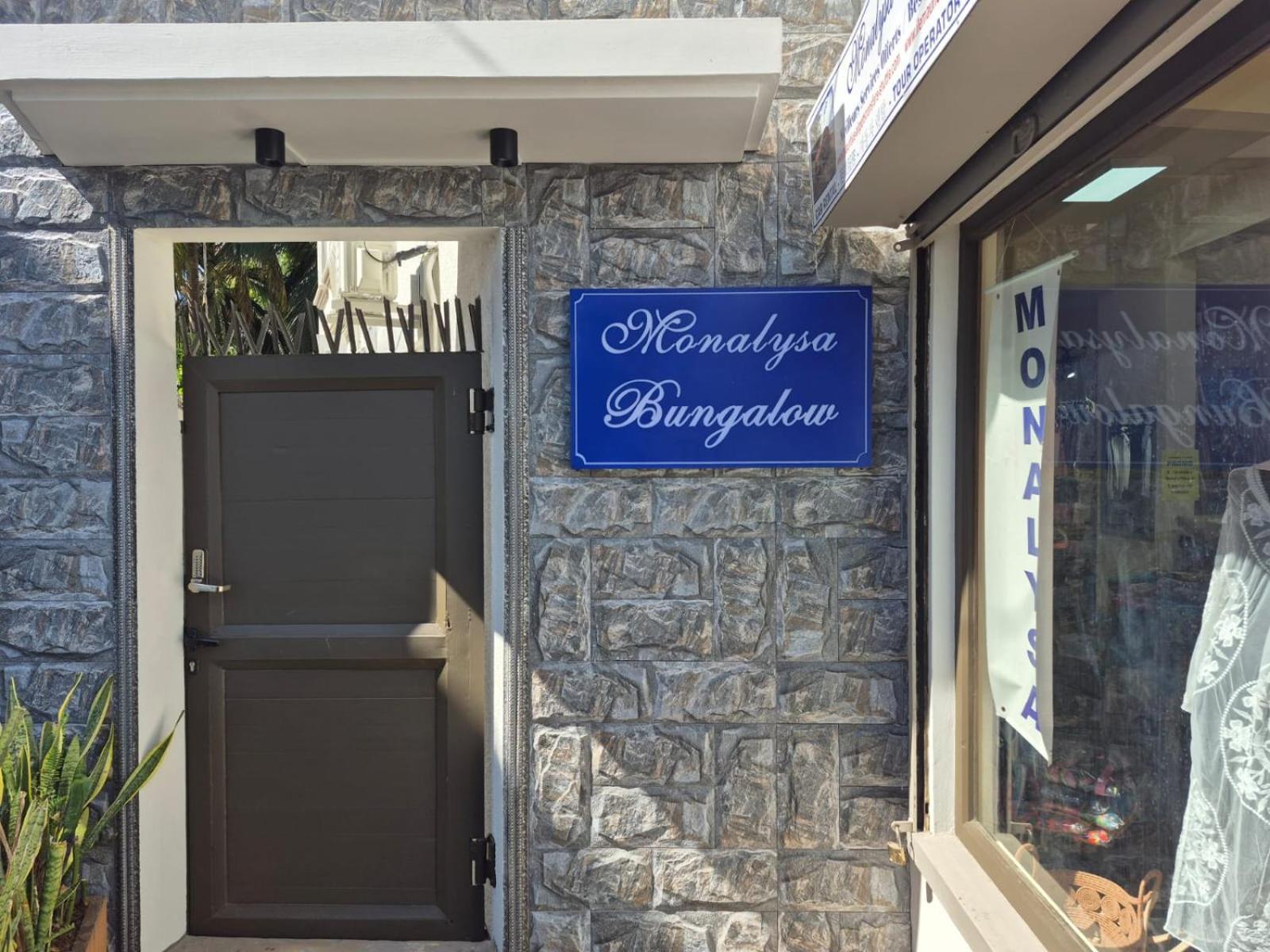 Monalysa Holidays Grand Baie Bagian luar foto