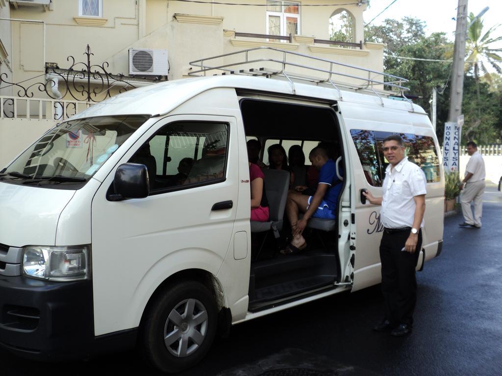 Monalysa Holidays Grand Baie Bagian luar foto